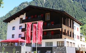 First Mountain Hotel Montafon